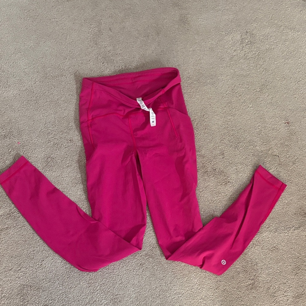 lululemon leggings size 4 (sonic pink)